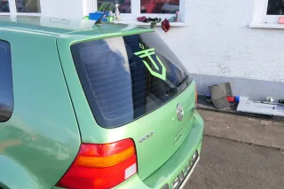 VW Golf 4 Limousine Heckklappe Kofferraumklappe Klappe hinten grün LA6P-ohneAnb - Bild 4