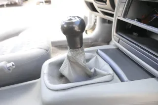 VW Passat 3B Mitteltunnel für Aschenbecher Verkleidung um Schaltknauf graau - Bild 3
