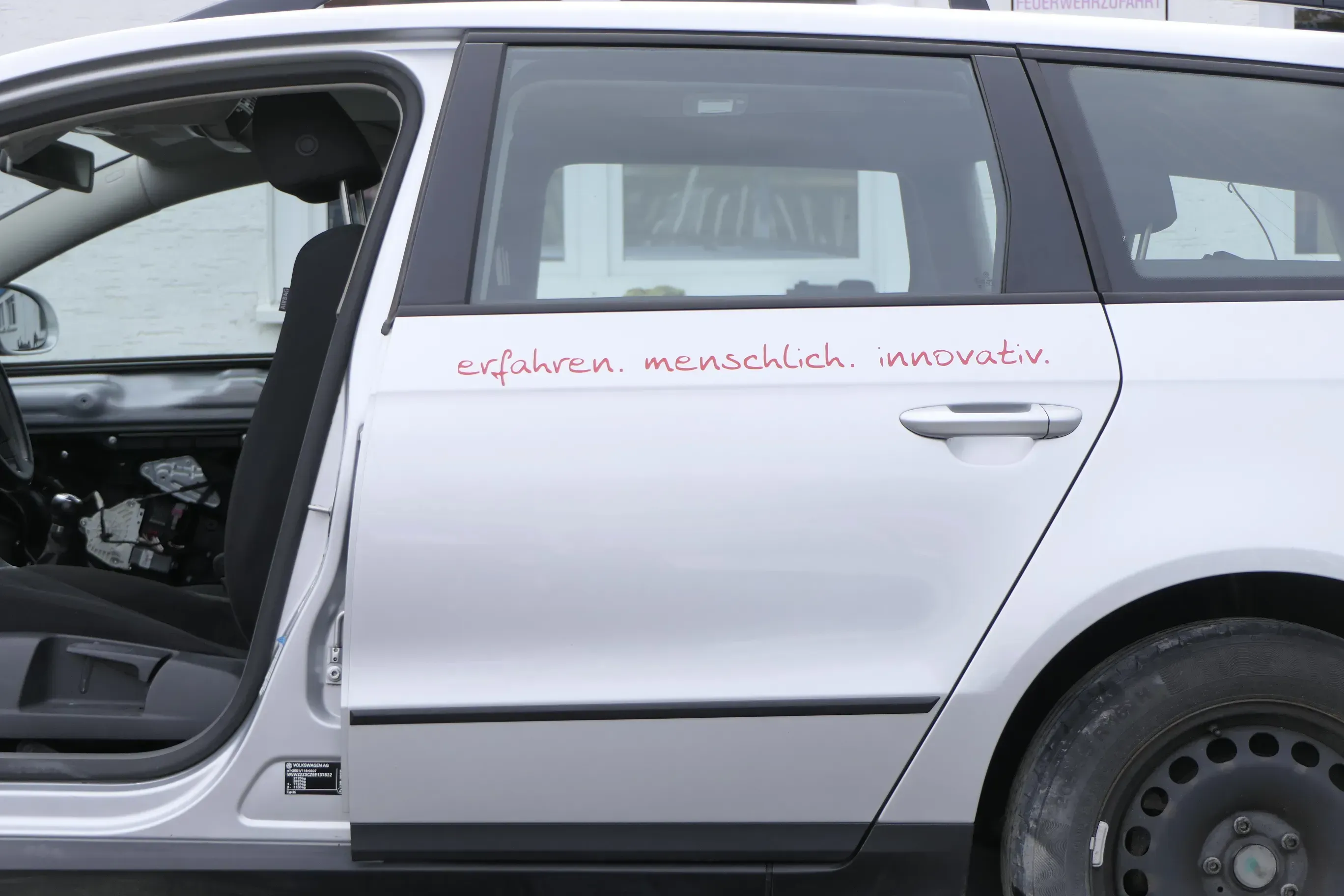 VW Passat 3C Kombi Variant Tür hinten links silber LA7W  -OHNE Anbauteile - Bild 1