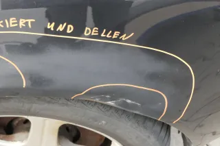 Audi A6 4B Kotflügel vorne rechts schwarz LZ9W (bis ca.Mitte 2001 passend  Delle - Bild 5