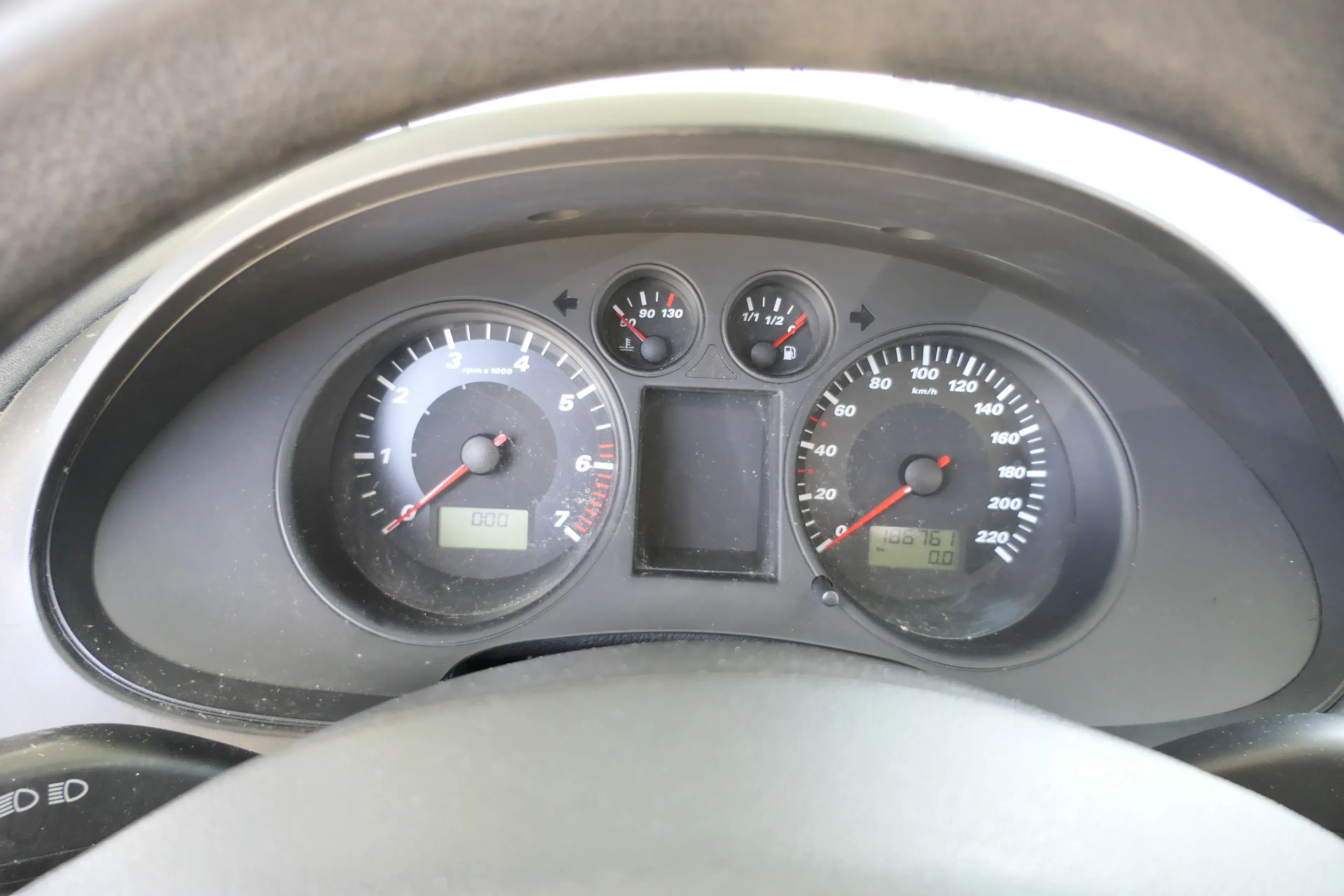 Seat Ibiza 6L Tacho Tachometer Kombiinstrument 186.000km 6L0920801 1,2 47kw 1,4 - Bild 1
