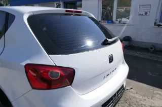 Seat Ibiza 6J Heckklappe Klappe hinten 4/5-Türer weiß LB9A mit Scheibe - Bild 4