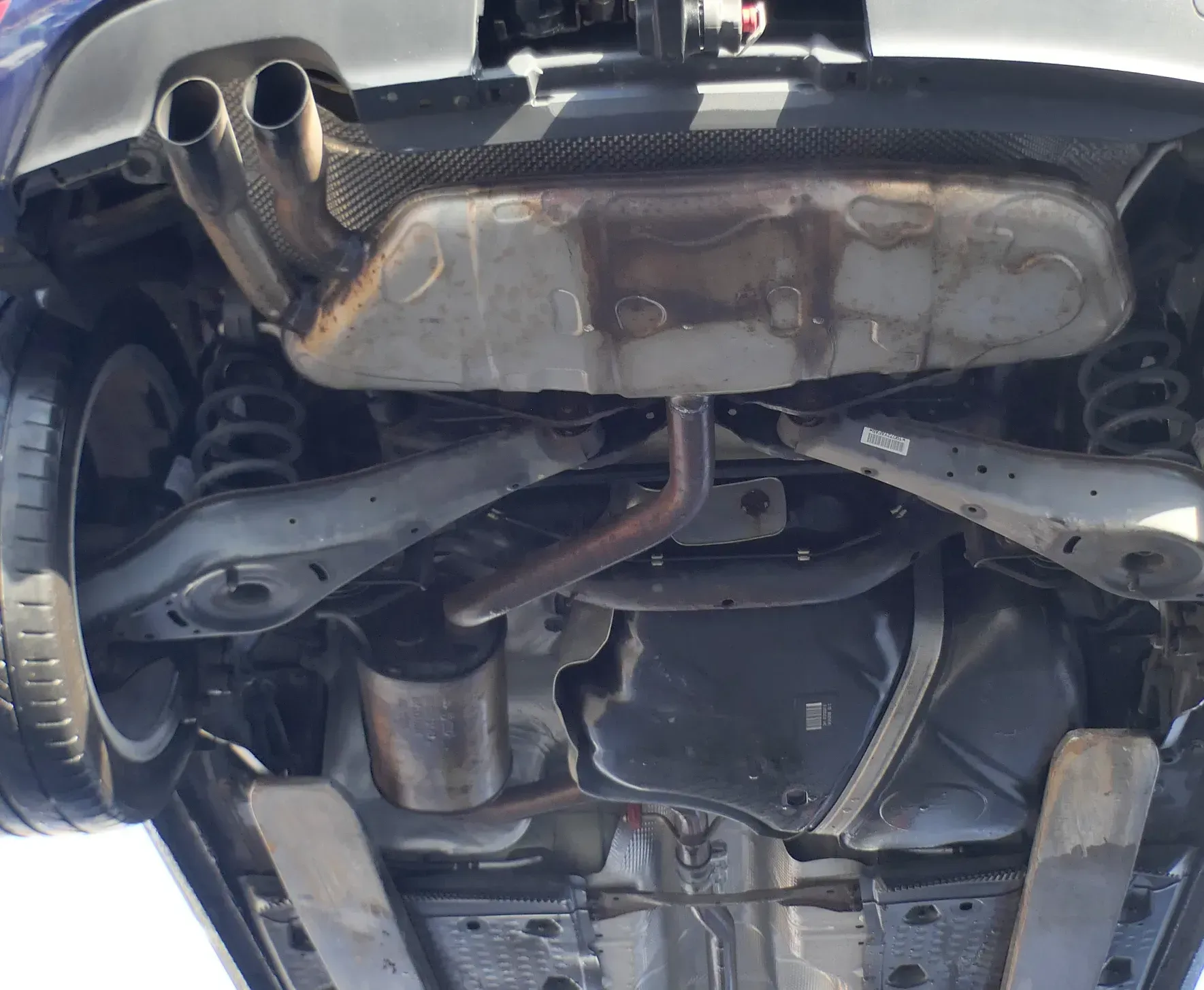 VW Golf 6 5K Auspuff hinten Endschalldämpfer Benziner MItteltopf Mitte 1,4 CAXA - Bild 1