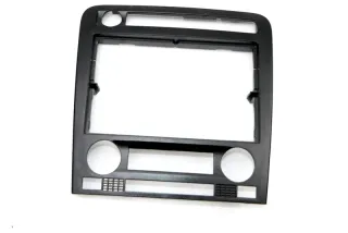 Seat Ibiza 6L Mittelkonsole Verkleidung um Radio Blende 6L1858071K schwarz - Bild 1