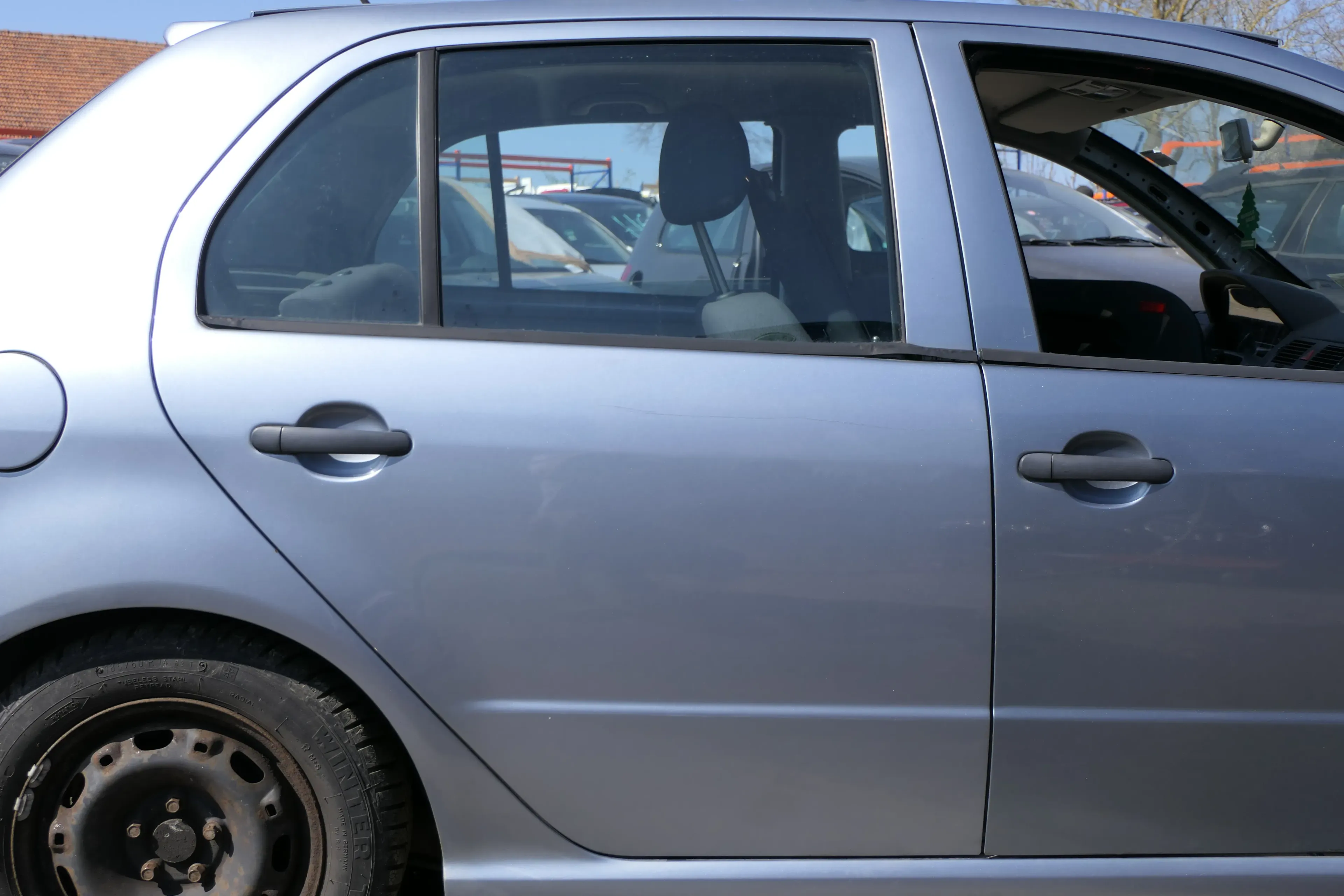 Skoda Fabia 6Y Limousine Stufenheck Tür hinten rechts grau silber LF7U - Bild 1
