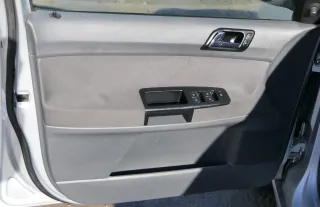 1x VW Polo 9N 9N3 Türverkleidung Verkleidung Tür vorne links  4/5-Türer dunkel - Bild 1