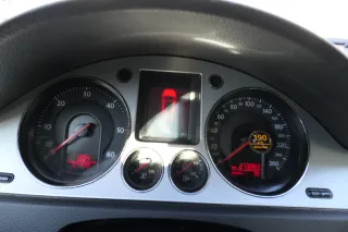 VW Passat 3C Tacho Tachometer 273.900km 3C0920871E Diesel TDI Kombiinstrument - Bild 1