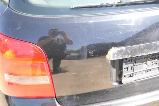 Audi A4 B5 Avant Facelift Heckklappe Klappe hinten schwarz LY9B Facelfit Scheibe - Bild 2