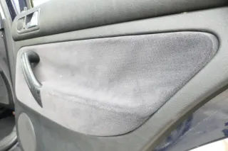 1x VW Golf 4 1J Limousine Türverkleidung Verkleidung Tür hinten rechts schwarz - Bild 2