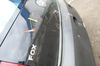 VW Fox 5Z Heckklappe Kofferraumklappe Klappe hinten + Scheibe schwarz L041 - Bild 5
