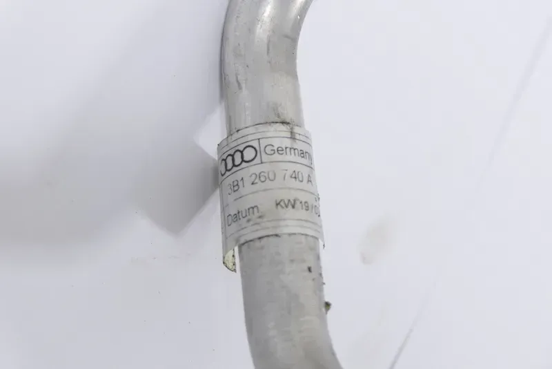 VW Passat 3BG Klimaleitung Kältemittelschlauch 3B1260740A - Bild 1