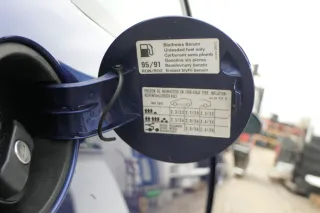 Seat Ibiza 6L Tankdeckel Deckel Tank Tankverschluß blau LS5S - Bild 2