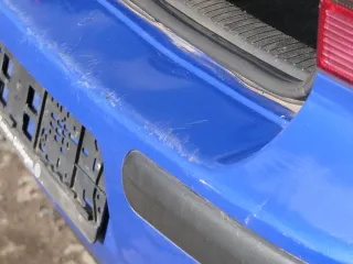 VW Golf 4 Limousine Stoßstange hinten Heckstoßstange Stoßfänger blau LW5Z - Bild 7