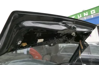 VW Polo 6N2 Heckklappe Klappe hinten Kofferraumklappe schwarz LC9Z Scheibe - Bild 2