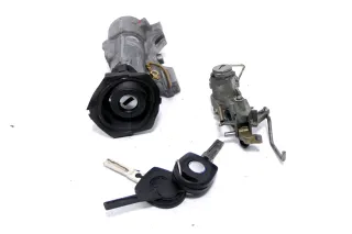 VW Golf 4 Bora Zündschloß mit 2x Schlüssel und Heckschloß Schloß Heckklappe - Bild 1
