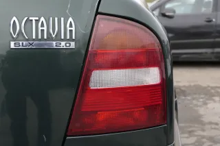 Skoda Octavia 1U2 Limo original Rücklicht Rückleuchte Heckleuchte hinten rechts - Bild 1