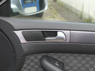1x A6 4B Türverkleidung Verkleidung Tür vorne rechts schwarz soul Griff Abdeckun - Bild 3