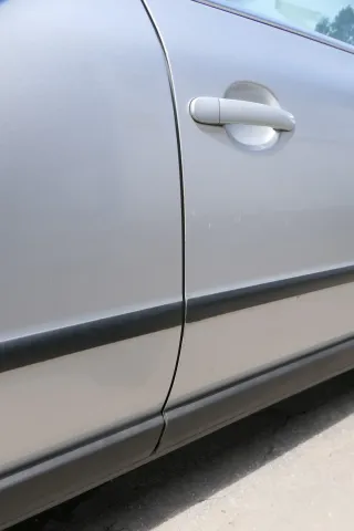 VW Passat 3B 3BG 3B6 Kombi + Limo Tür vorne links Fahrertür silber LA7W OHNE Anb - Bild 12