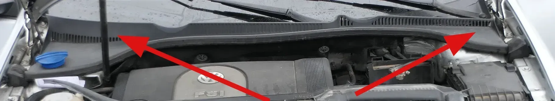 VW Golf 5 6 Abdeckung Windlauf Verkleidung Wischer Wasserkasten Wasserabweiser - Bild 1