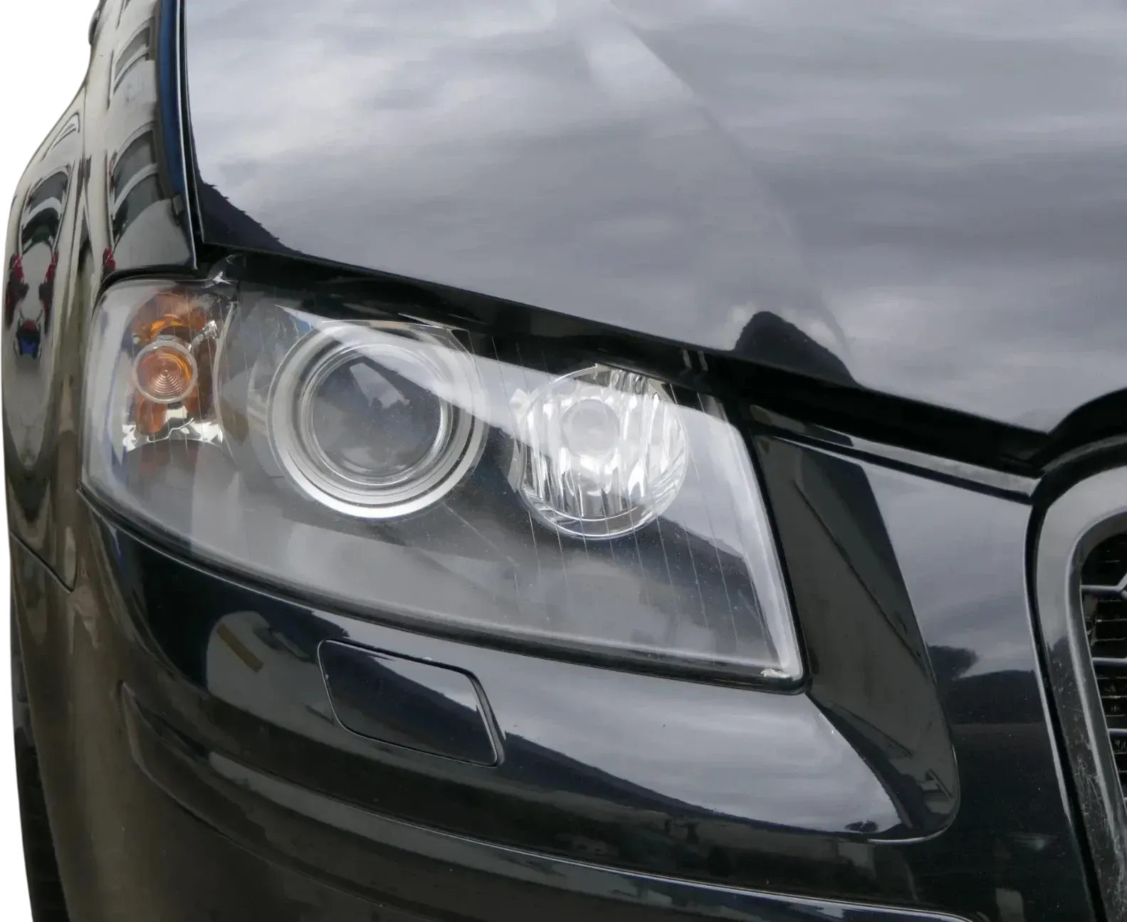 Audi A3 8P Scheinwerfer Xenon rechts vorne 8P0941030R (ohne Steuergeräte, Leucht - Bild 1