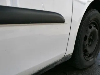 Fabia 5J Limousine Tür vorne rechts Beifahrertür weiß LF9E  - ohne Anbauteile - Bild 9