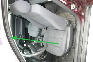 Audi A4 B5 Türdichtung Dichtung Tür vorne links Fahrertür innen auch rechts Beif - Bild 1