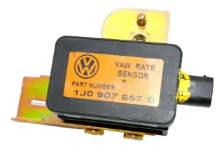 VW Golf 4 Bora Beschleunigungssensor ESP Sensor 1J0907657B Drehratensensor - Bild 1