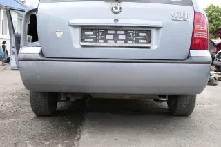 Skoda Octavia 1U Kombi Combi Stoßstange hinten Heckstoßstange silber grau LF7U - Bild 1