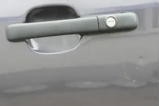 VW Passat 3A 35i Türgriff Tür Griff vorne links außen Schloß Zentral - Bild 1