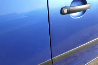 VW Polo 9N 9N3 Tür vorne rechts Beifahrertür 2/3-Türer blau LA5M ohneAnbauteile - Bild 2