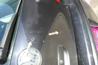 VW Polo 9N3 9N Heckklappe Kofferraumklappe Klappe schwarz LC9Z - Scheibe - Bild 6