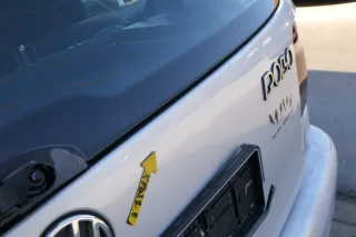 VW Polo 6N Heckklappe Klappe hinten Kofferraumklappe mit Scheibe silber LB7Z sa - Bild 4