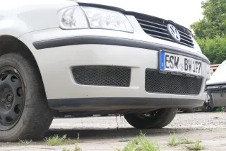 VW Polo 6N2 Stoßstange vorne Frontstoßstange Stoßfänger silber LB7Z + Grill - Bild 6