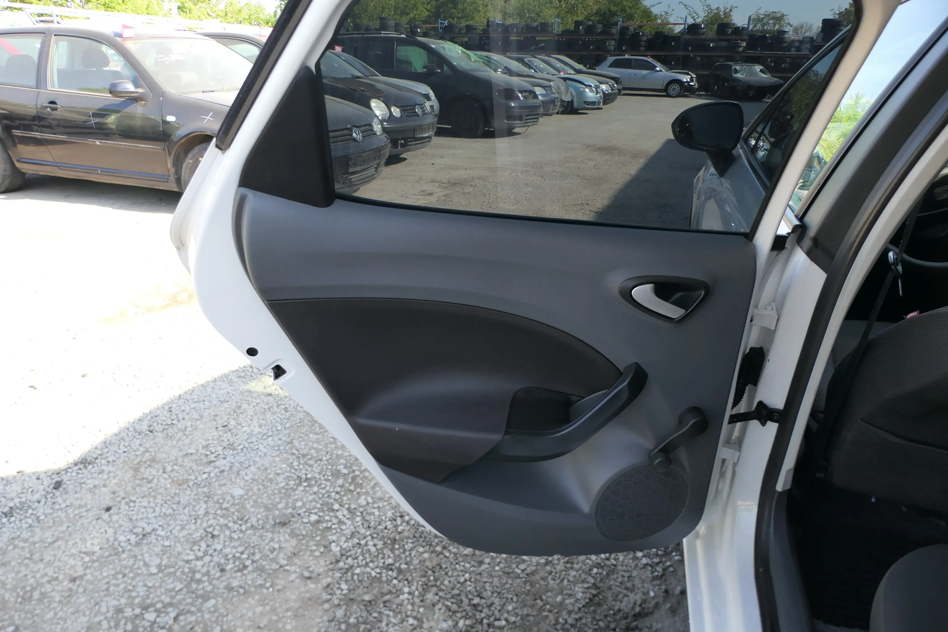 Seat Ibiza 6J Türverkleidung Verkleidung Tür hinten links 4/5-Türer graphit grau - Bild 1