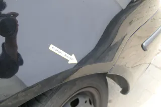 VW Polo 9N Kotflügel vorne rechts schwarz L041 bis ca.Bj.2004 - Bild 6