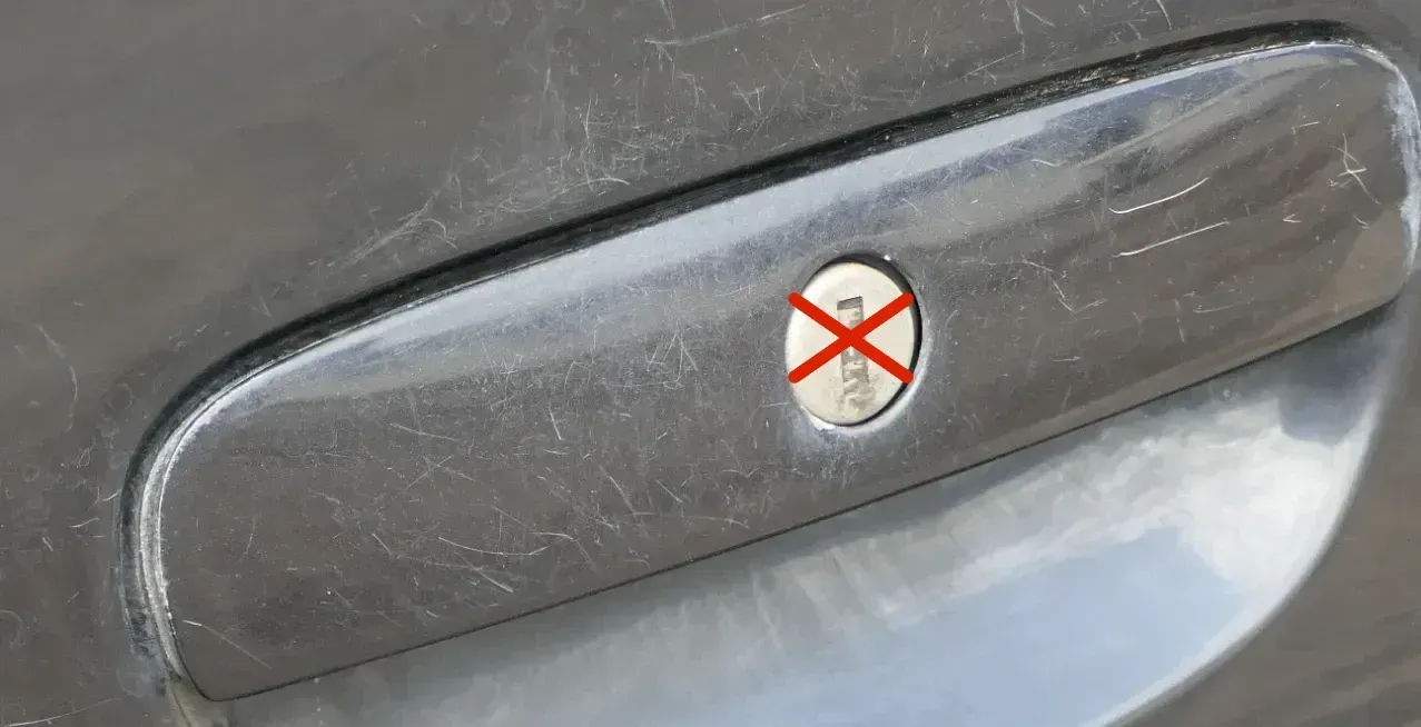 VW Polo 9N 9N3 Griff Heckklappe Heckklappengriff schwarz LC9Z Öffner Hebel - Bild 1