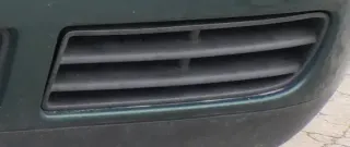 Stück Golf 4 1E Cabrio Gitter in Stoßstange vorne Frontstoßstange Blende links - Bild 1