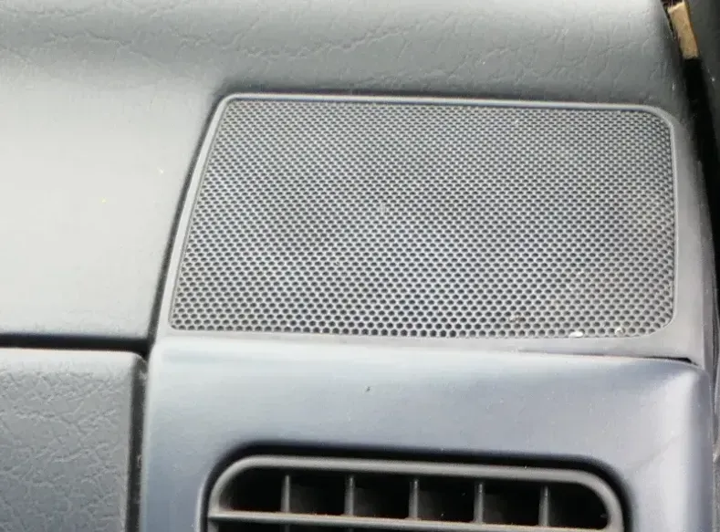 2x Golf 3 1E 4 1H Cabrio ABDECKUNG für Lautsprecher vorne rechts / links Gitter - Bild 1