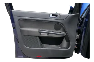1x VW Golf Plus 5M 1x Türverkleidung Verkleidung Tür vorne links schwarz Griff - Bild 1