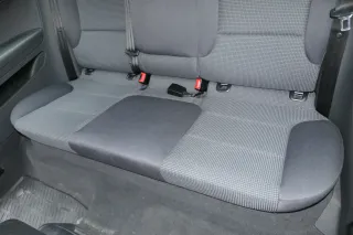 Audi A3 8P Sitz Rückbank Rücksitzbank hinten 2/3-Türer 3-Punkt-Gurt schwarz - Bild 2