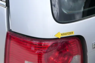 Passat 3BG Kombi Variant Heckklappe Klappe Kofferraumklappe silber LA7W Scheibe - Bild 12