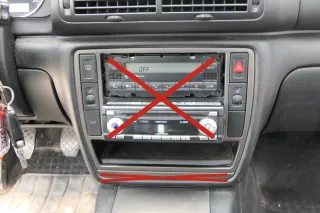 VW Passat 3B 3BG Mittelkonsole Verkleidung Abdeckung Dekor netzoptik braun - Bild 1