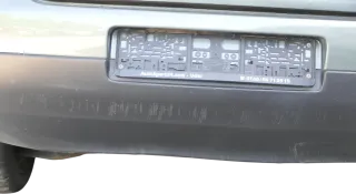 VW Golf 5 1K Limousine Stoßstange hinten Heckstoßstange LA6Q grau grün - Bild 3
