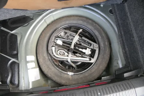VW Polo 6R 6C Ersatzrad Ersatzreifen 185/60 R15 Zoll (kein Notrad!) + Werkzeug