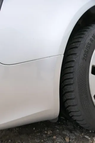 Audi A4 8E B7 Kombi Avant Stoßstange vorne Spoiler silber LY7W Grill Stoßfänger - Bild 9