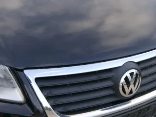 VW Passat 3C Motorhaube Klappe vorne vorn Haube schwarz LC9X deepblack - Bild 13