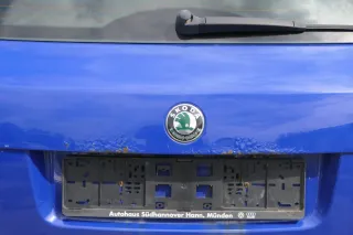 Skoda Fabia 5J Limousine Schrägheck Heckklappe hinten mit Scheibe blau LF5K - Bild 3