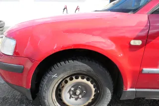 VW Passat 3B Kotflügel vorne links rot LY3D - Bild 1