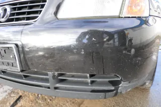 Audi A3 8L Stoßstange Frontstoßstange vorne schwarz LY9B mit Grill - Bild 10