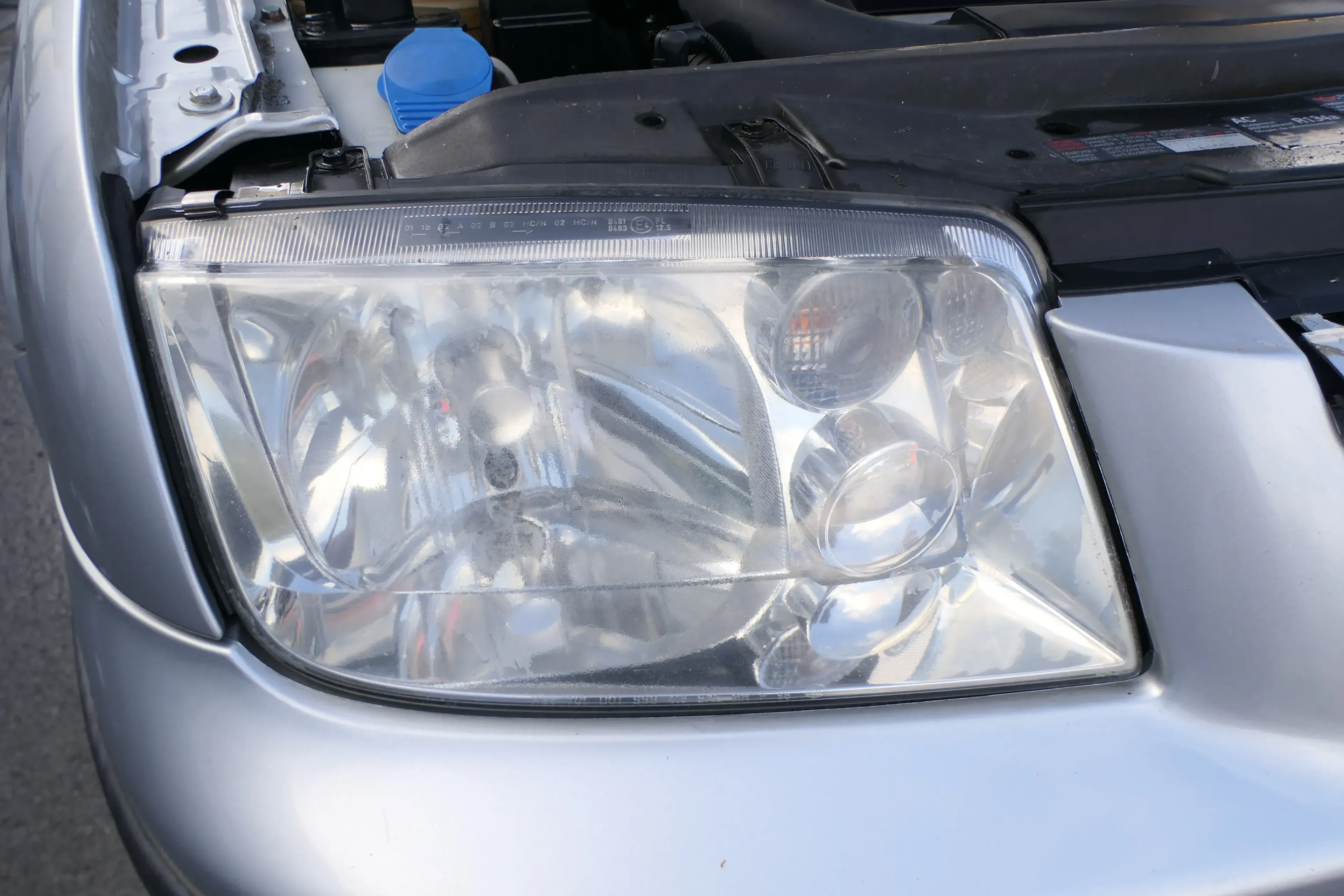VW Bora1J  Scheinwerfer vorne rechts 1J5941018BD (mit Nebelscheinwerfer) - Bild 1